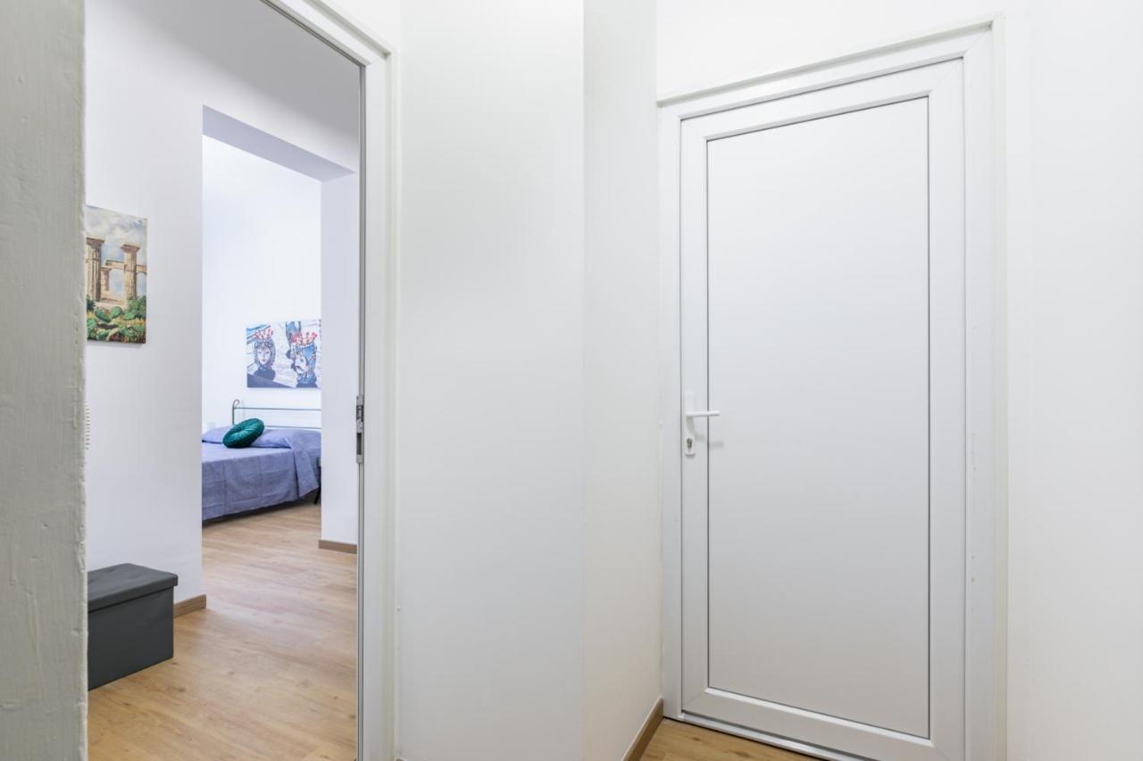Corso Dei Mille Station Flat With Balcony Apartment Palermo Bagian luar foto